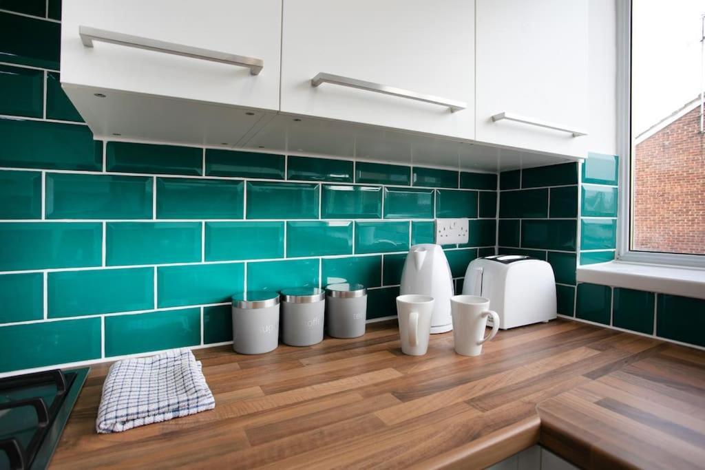 Cudworth House, Barnsley For Contractors & Families, Free Parking, High Speed Wifi Etc Villa Buitenkant foto