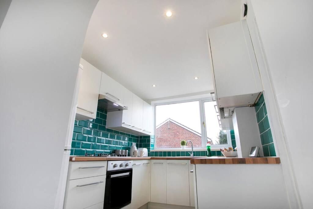 Cudworth House, Barnsley For Contractors & Families, Free Parking, High Speed Wifi Etc Villa Buitenkant foto