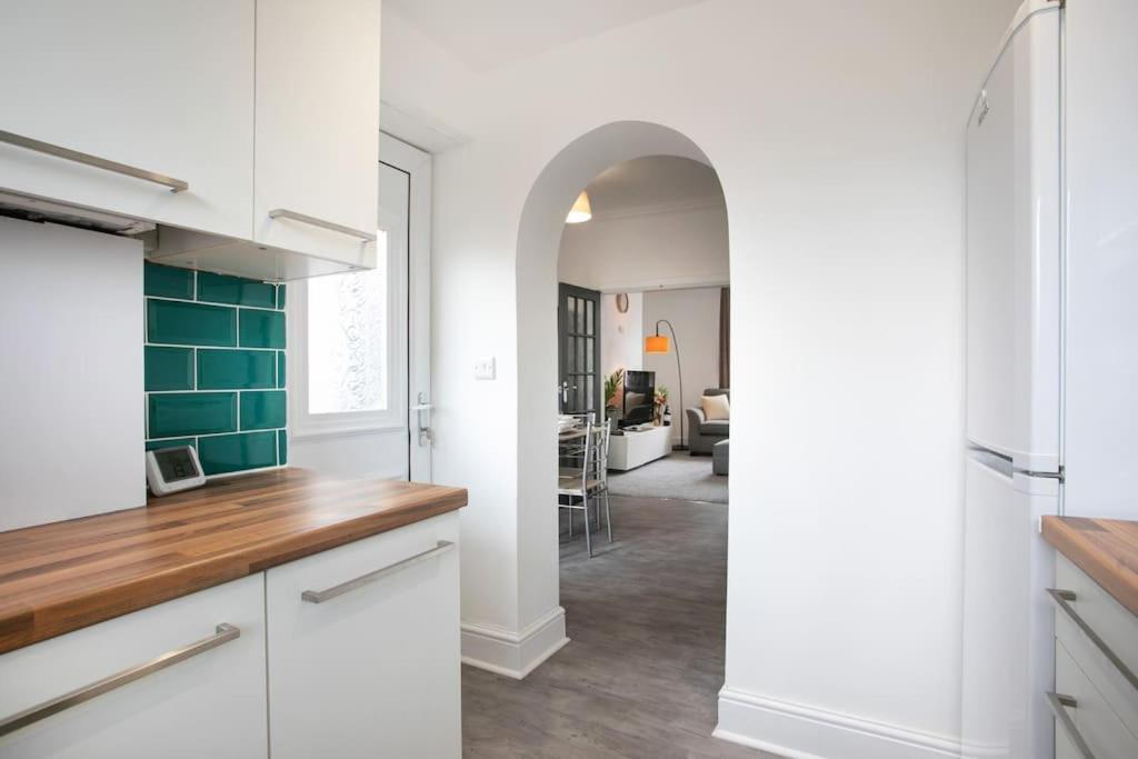 Cudworth House, Barnsley For Contractors & Families, Free Parking, High Speed Wifi Etc Villa Buitenkant foto