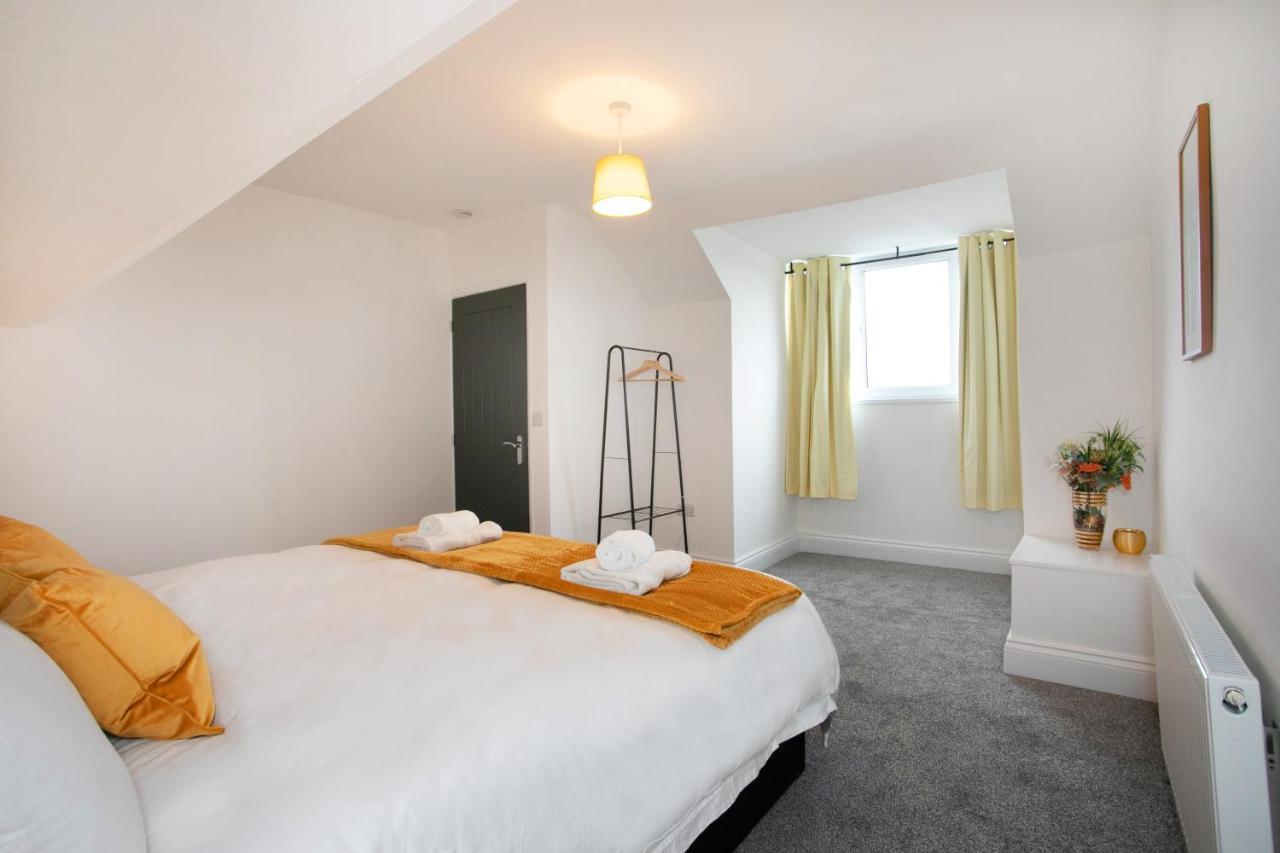 Cudworth House, Barnsley For Contractors & Families, Free Parking, High Speed Wifi Etc Villa Buitenkant foto