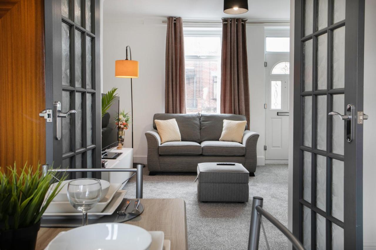 Cudworth House, Barnsley For Contractors & Families, Free Parking, High Speed Wifi Etc Villa Buitenkant foto