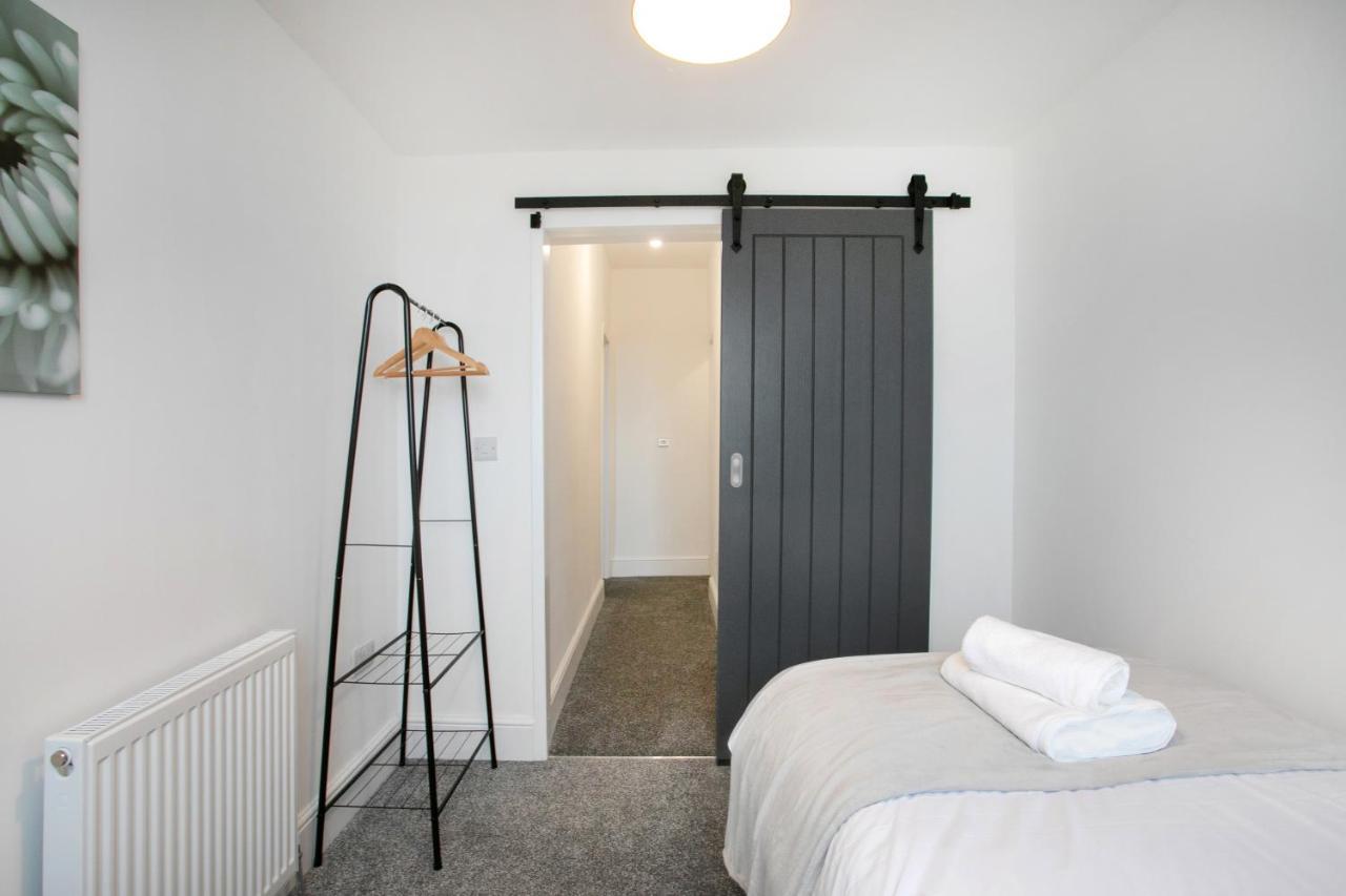 Cudworth House, Barnsley For Contractors & Families, Free Parking, High Speed Wifi Etc Villa Buitenkant foto